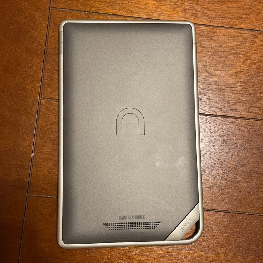 Nook - Picture 2 of 2